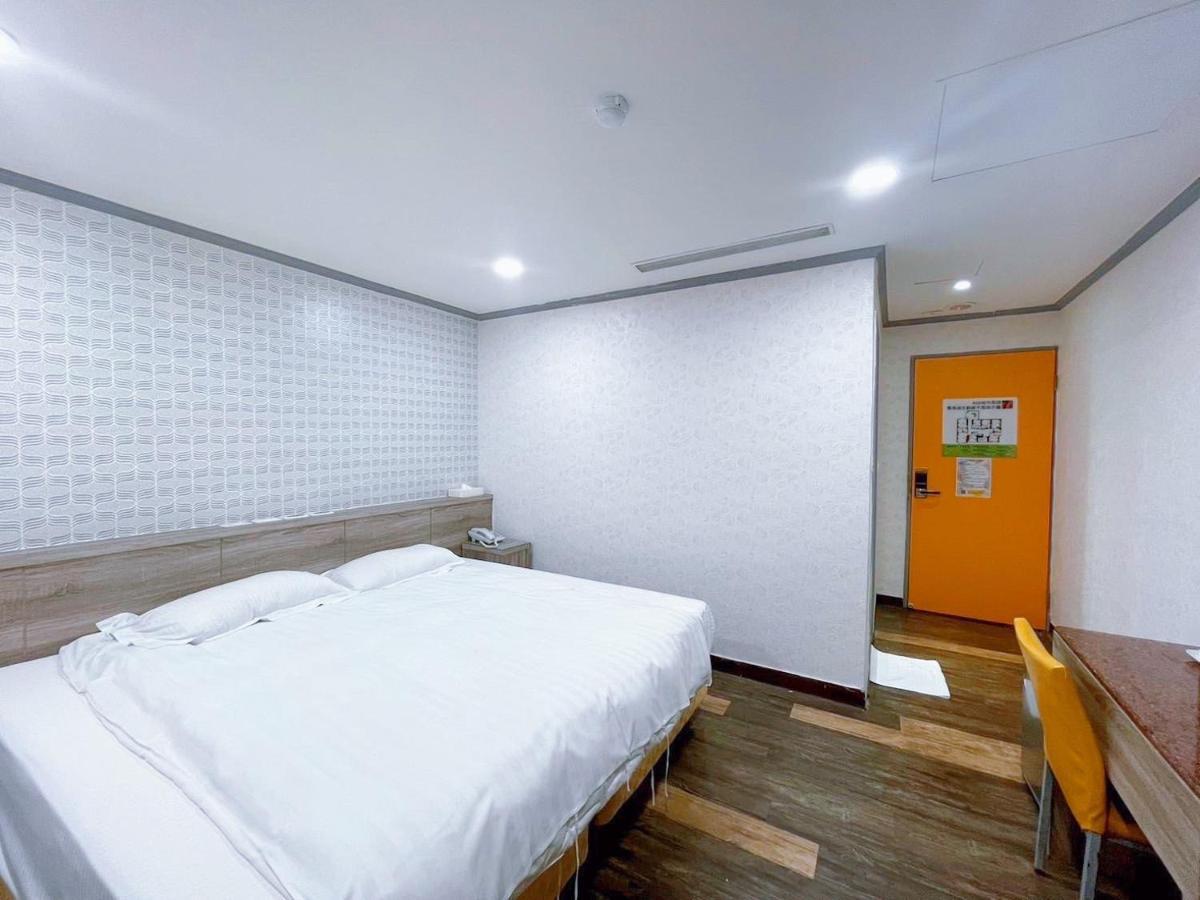 ז'ונגלי A22 Wei Lu Hotel מראה חיצוני תמונה